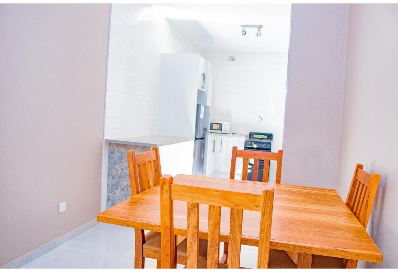 R Executive Apartments Harare Exteriér fotografie